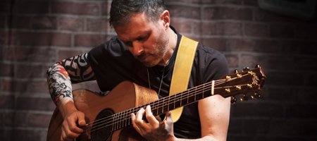 Alberto Lombardi - Acoustic/Electric Solo Show at The Rabbit Box